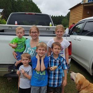 Meet your Posher, Desiree